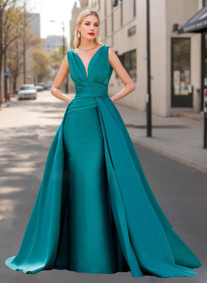 A-Line/Princess V-Neck Sleeveless Luxurious Mother Of The Bride Dresses