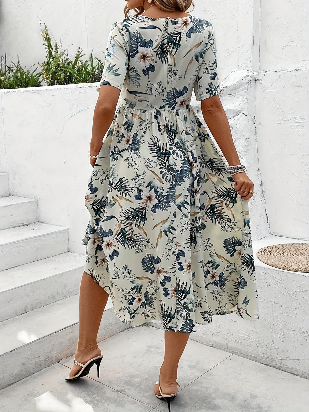 Elara – tummy-friendly Short-Sleeve Dress