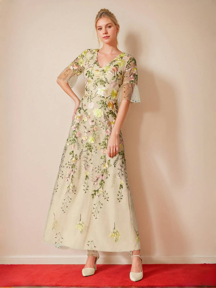 A-Line/Princess V-Neck Short Sleeves Floral Mother of the Bride Dresses with Embroidery
