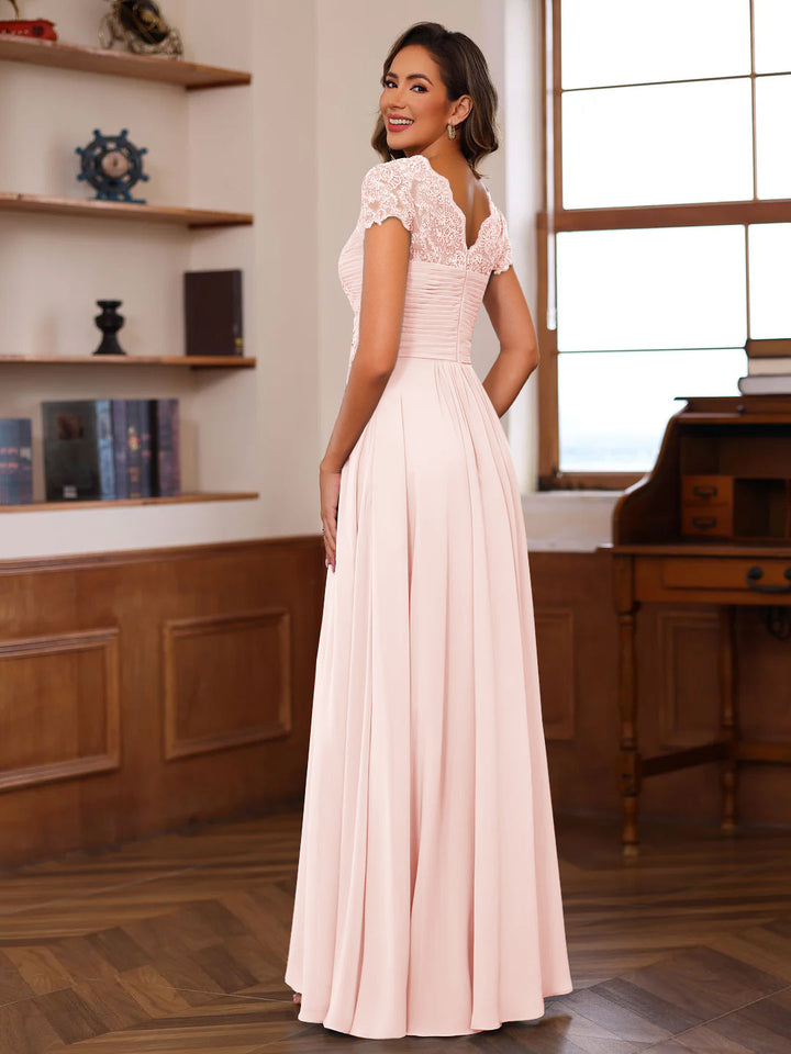 A-Line/Princess V-Neck Short Sleeves Pleated Mother of the Bride & Groom Dresses with Ruffles & Appliques
