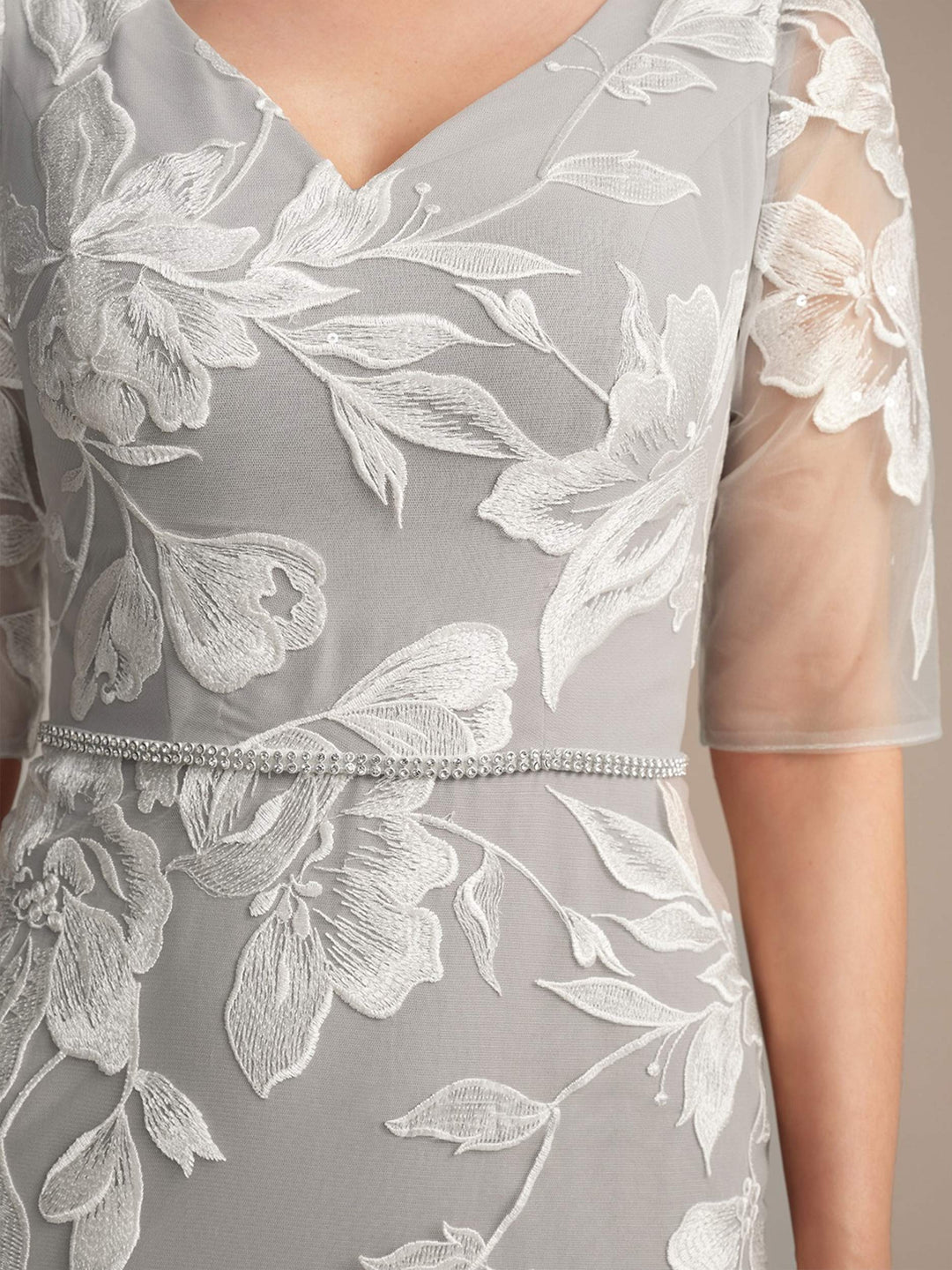 Sheath/Column V-Neck Half Sleeves Knee-Length Beading Mother of the Bride Dresses with Floral Embroidery & Appliques & Jacket