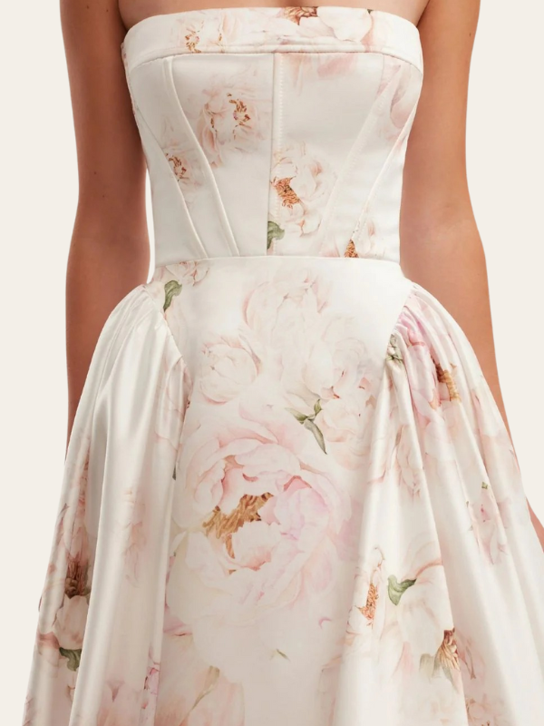 Ariana - Elegant Strapless Maxi Dress